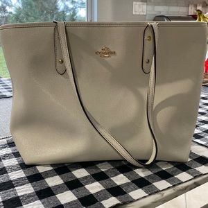 Coach tote